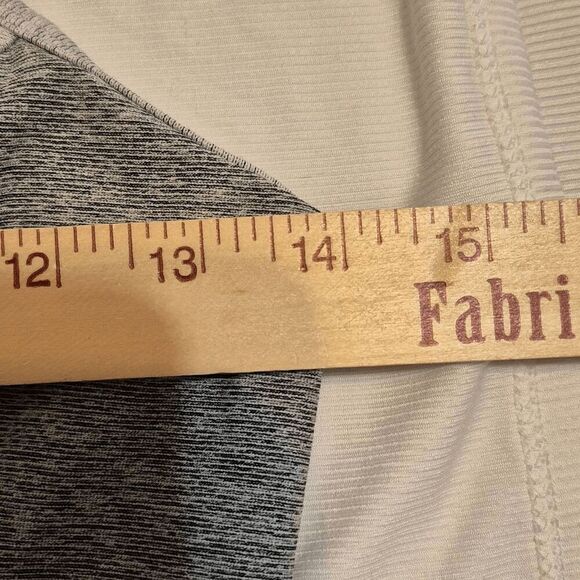 Outdoor Voices Women's Gray Racerback Two-Tone High Neck Athena Top Small - Picture 4 of 8